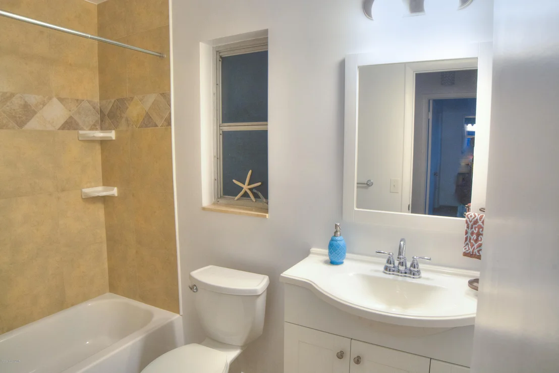 Photo of 1097 Madrid Road