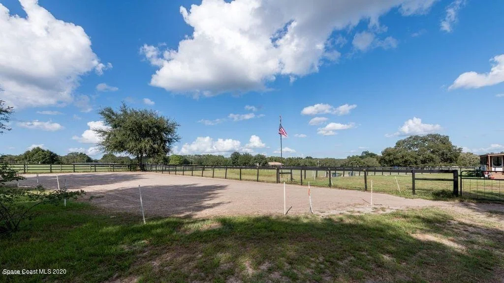 Photo of 2564 Smitty Road