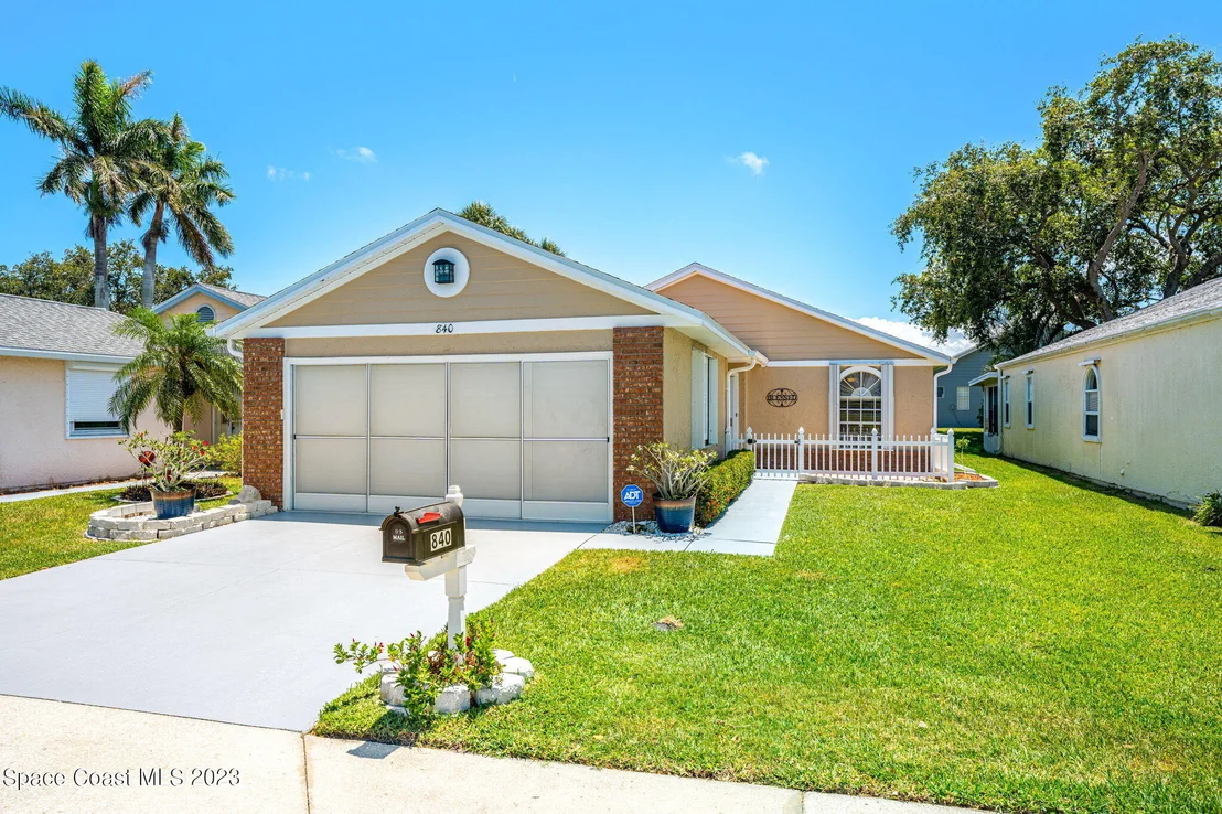 Photo of 840 Cross Lake Drive