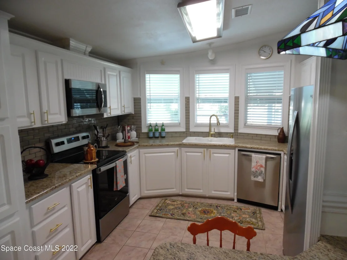 Photo of 7685 Chasta Road