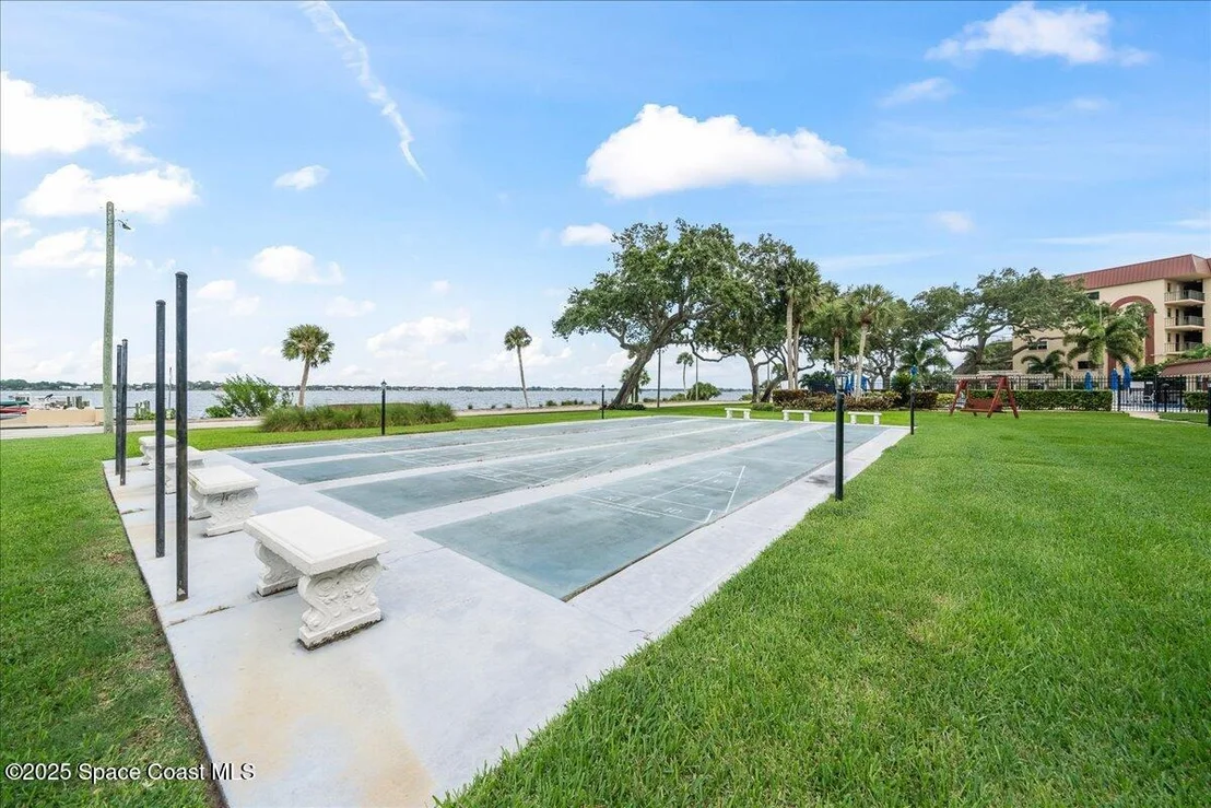 Photo of Unit 303 at 1049 Rockledge Drive