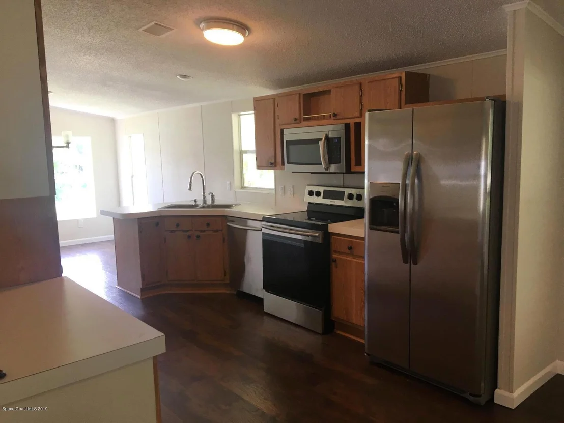 Photo of 3425 Turnbull Road