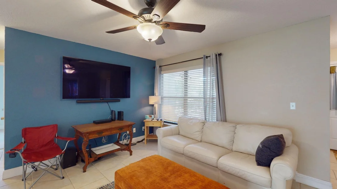 Photo of 112 E Haven Drive