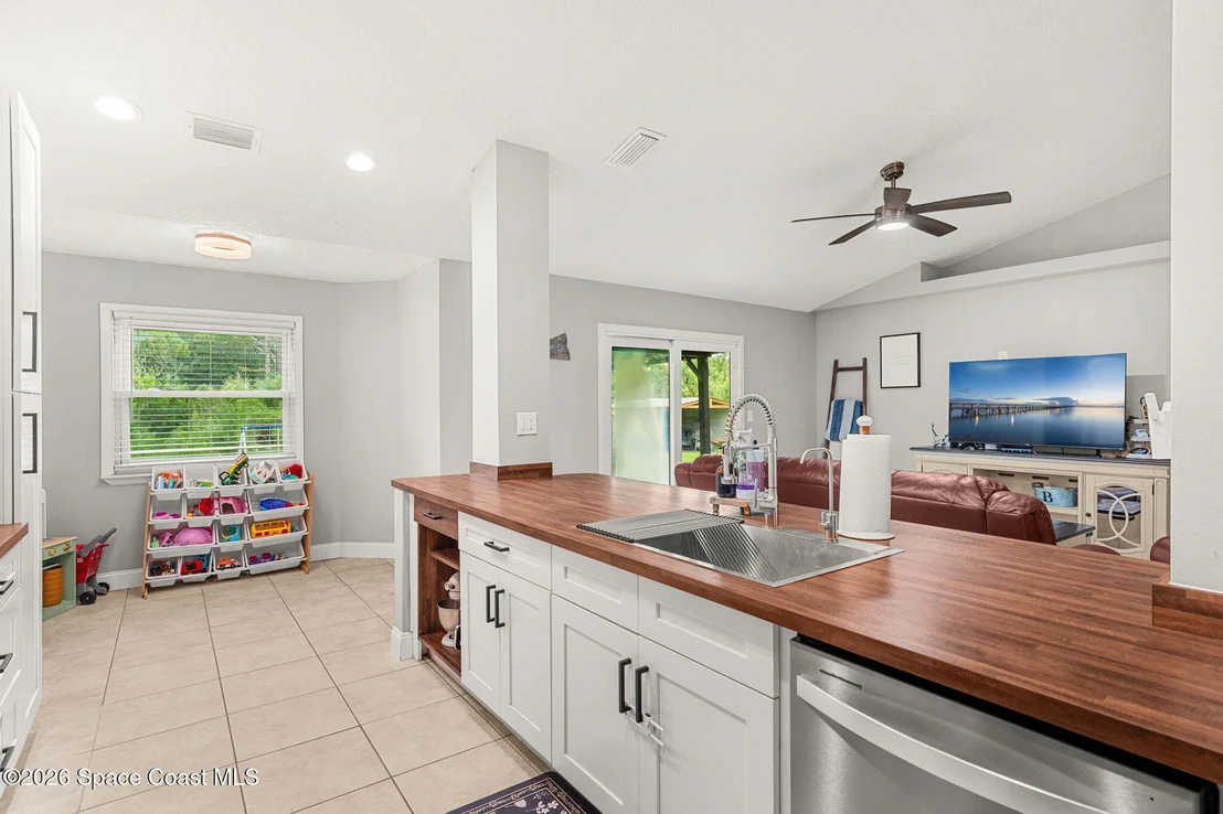 Photo of 3500 Weber Road