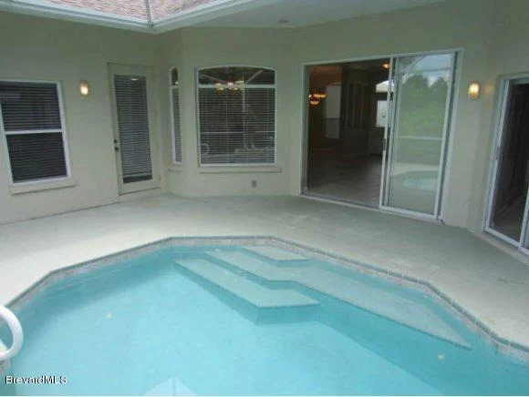 Photo of 604 Gina Lane