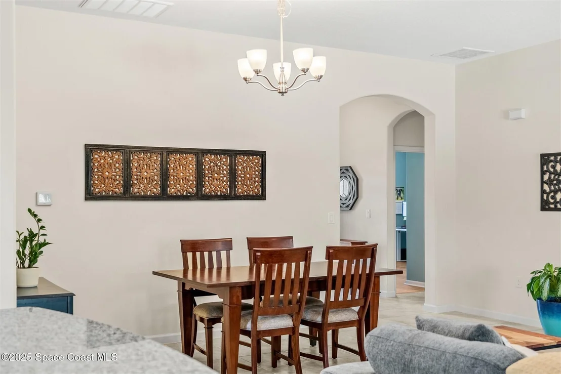 Photo of 541 Stonebriar Drive