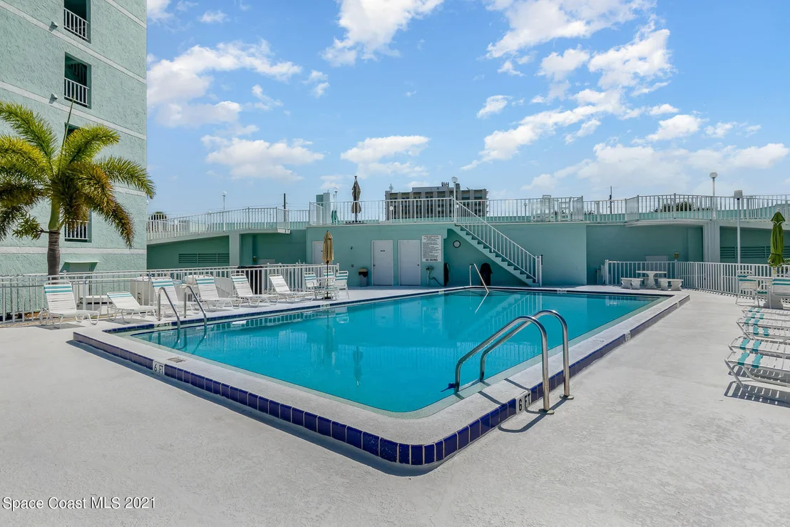Photo of Unit 1104 at 1700 Commodore Boulevard