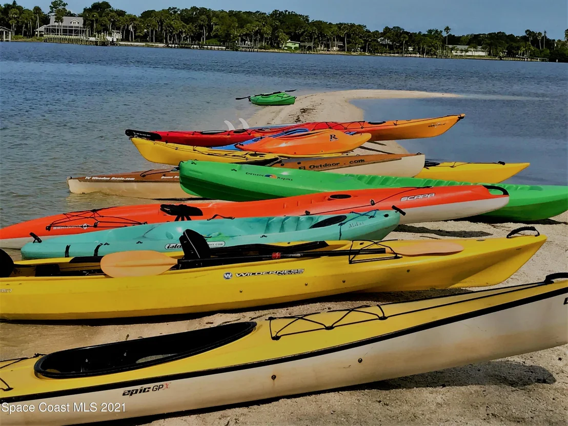 Photo of 735 Barefoot Boulevard