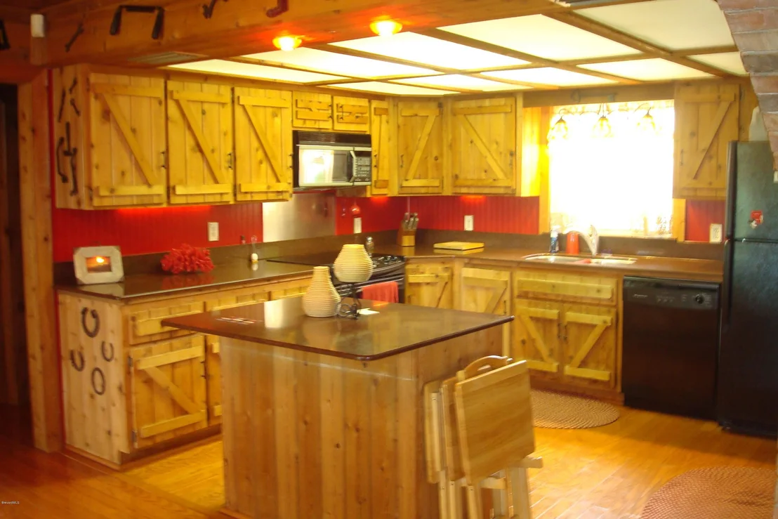 Photo of 8274 Baxter Point