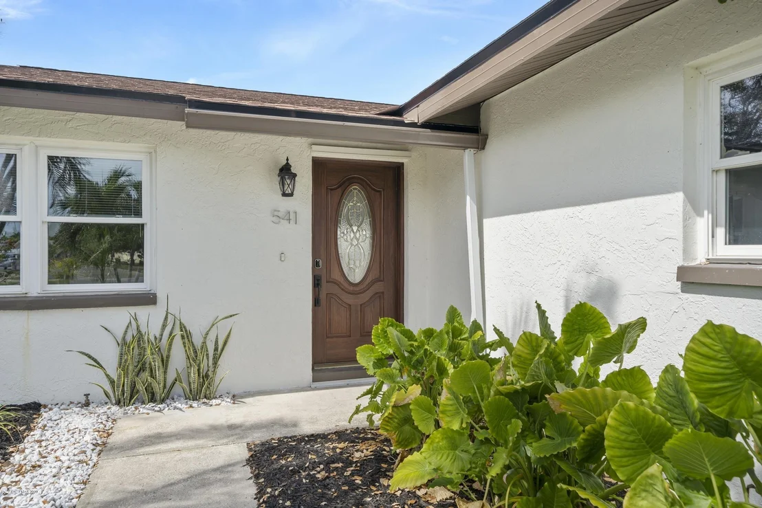 Photo of 541 Biscayne Drive