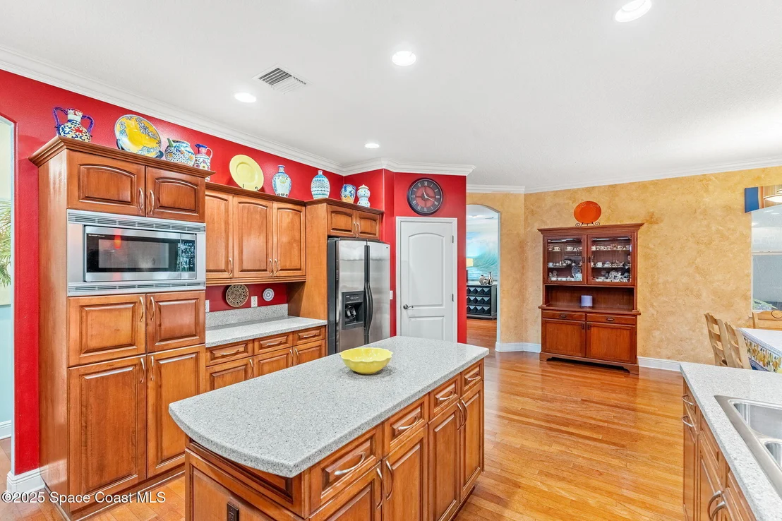 Photo of 4443 Long Lake Road