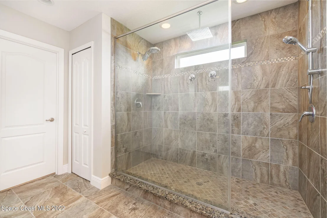 Photo of 1005 Bear Lake Drive