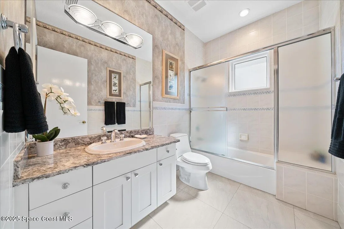 Photo of 110 W Bay Drive