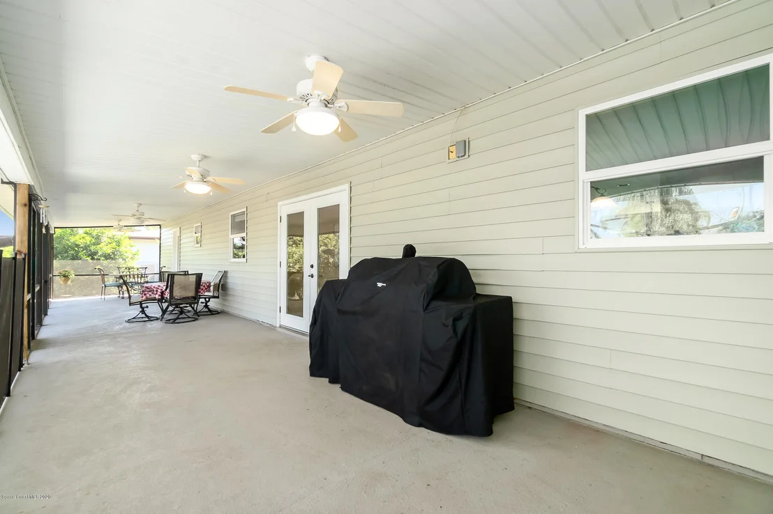 Photo of 810 Cardinal Road