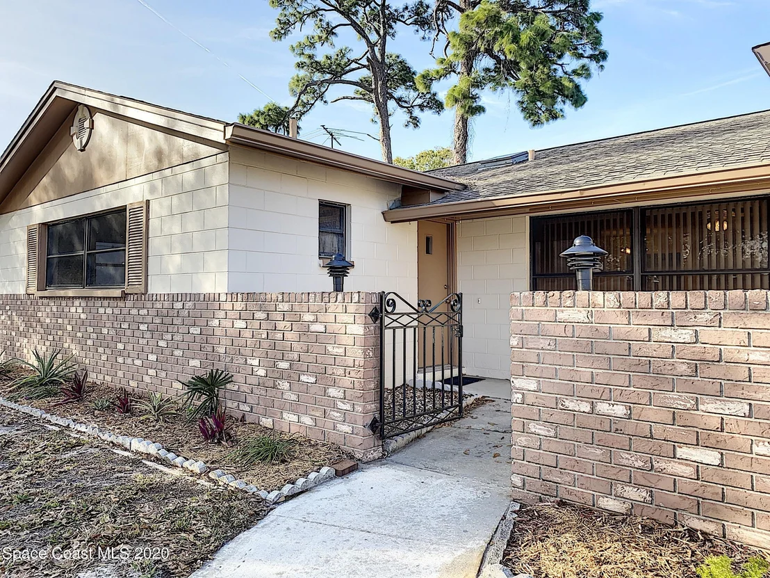 Photo of 982 Sarazen Drive