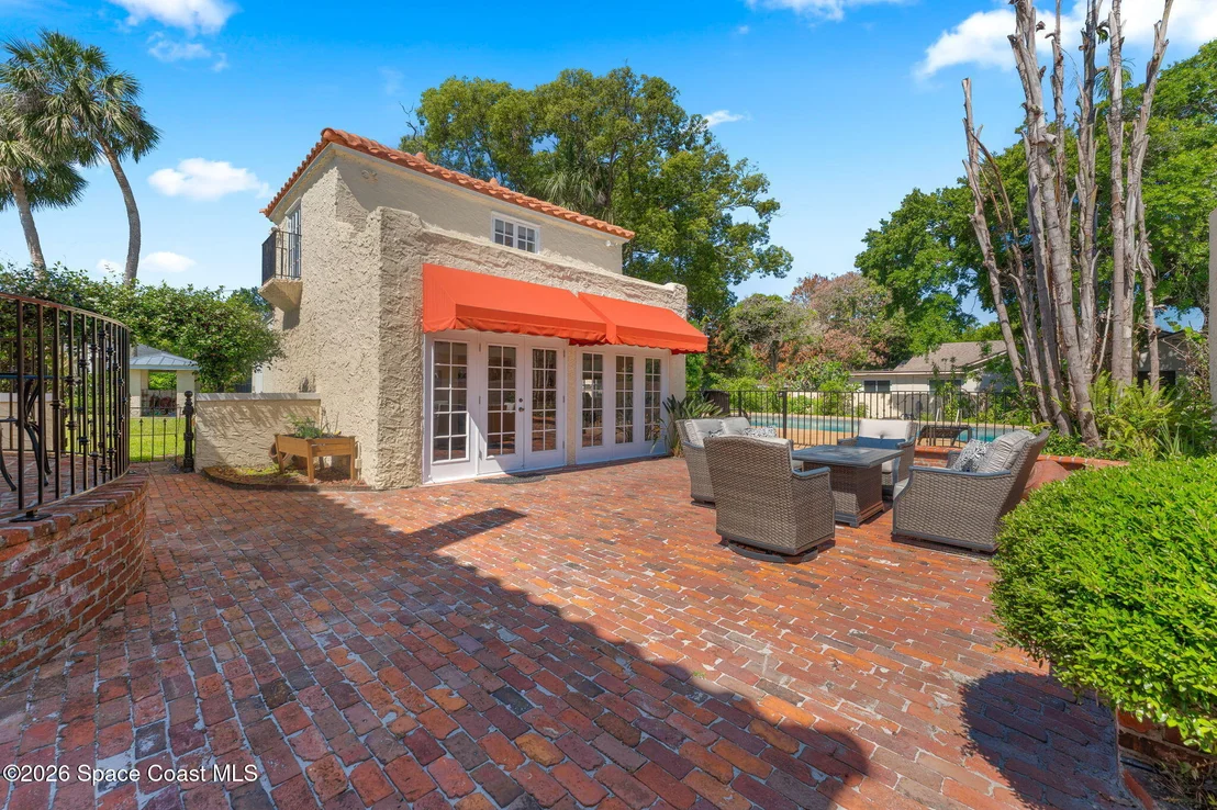 Photo of 2105 Mac Farland Drive