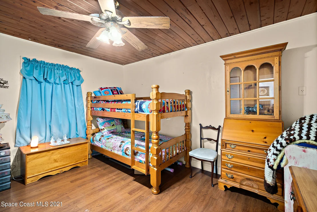 Photo of 3635 Hield Road