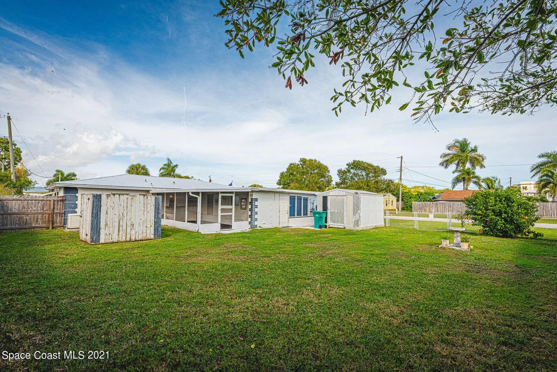 Photo of 319 Holly Lane