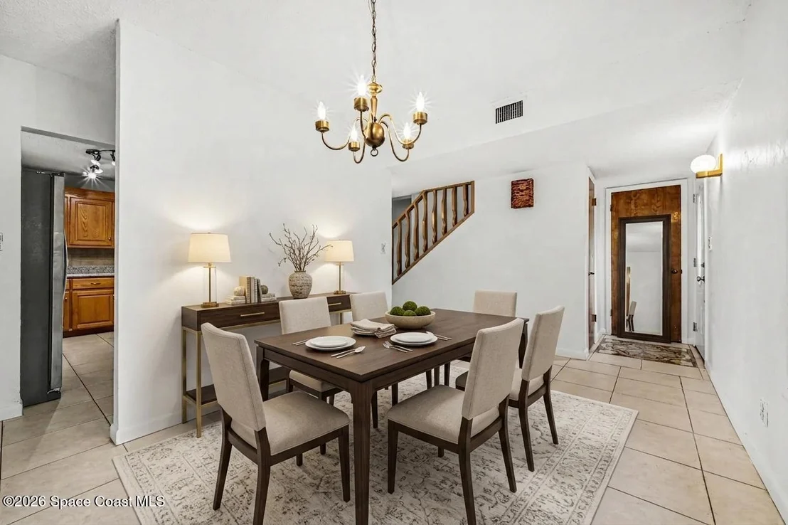 Photo of 909 Northbrook Drive
