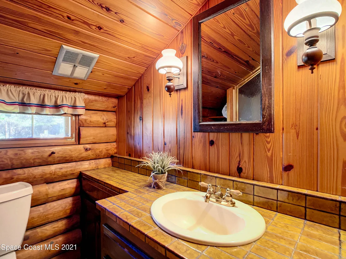 Photo of 4340 Burkholm Road