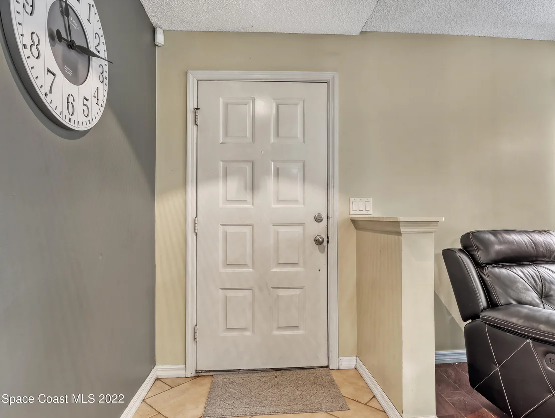 Photo of 6280 Golfview Avenue