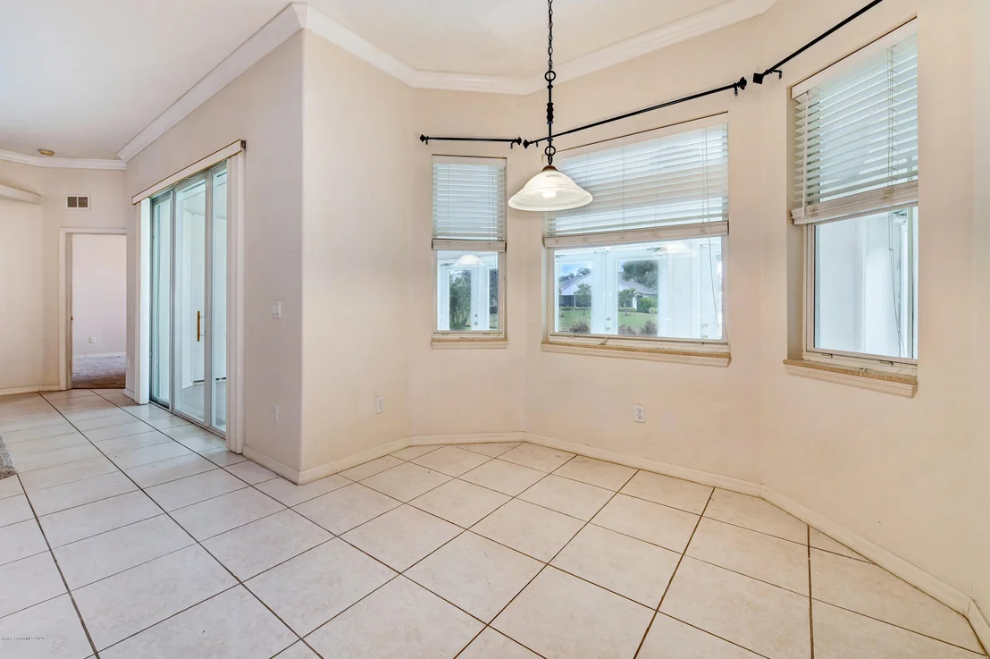 Photo of 876 Suntree Woods Drive