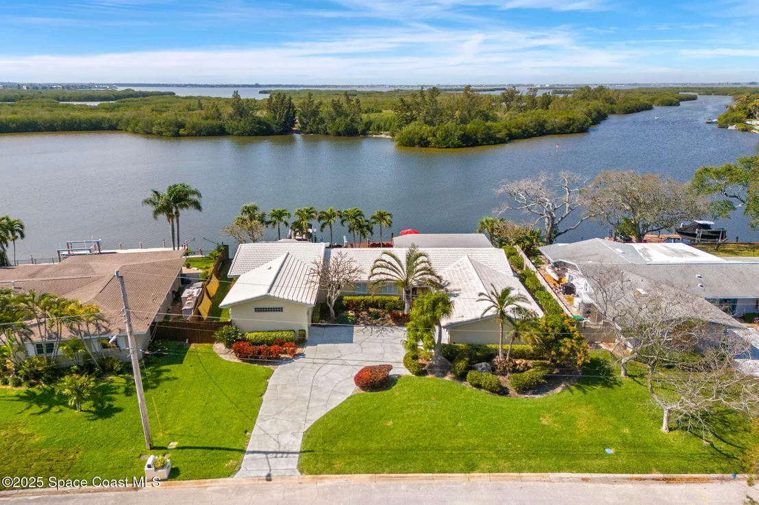 Photo of 561 Capri Road