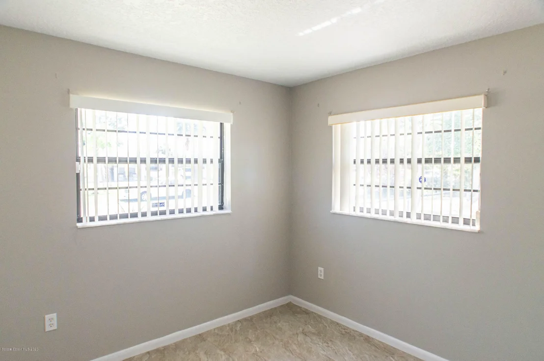 Photo of 1378 Eva Lane