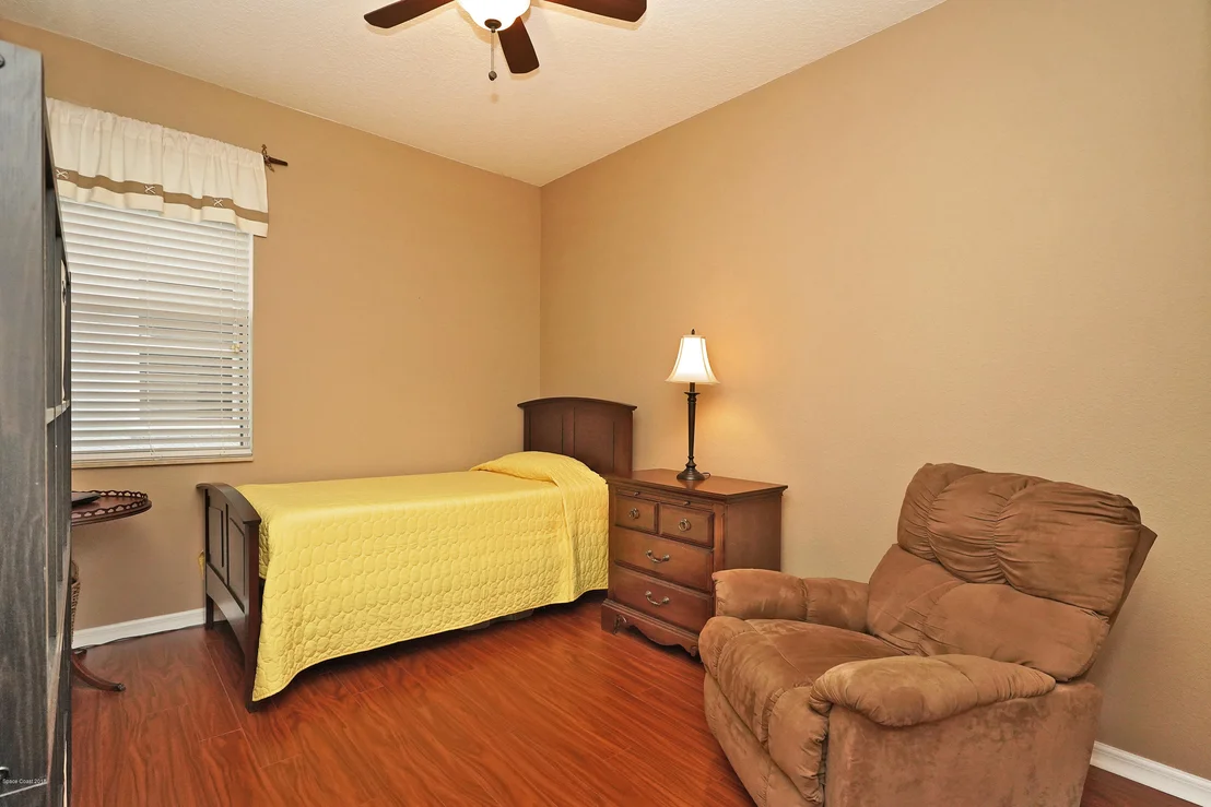 Photo of 4620 Portage
