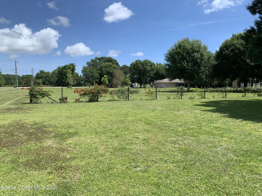 Photo of 3155 Lionel Road