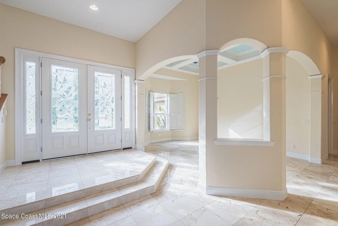 Photo of 8181 Compton Way