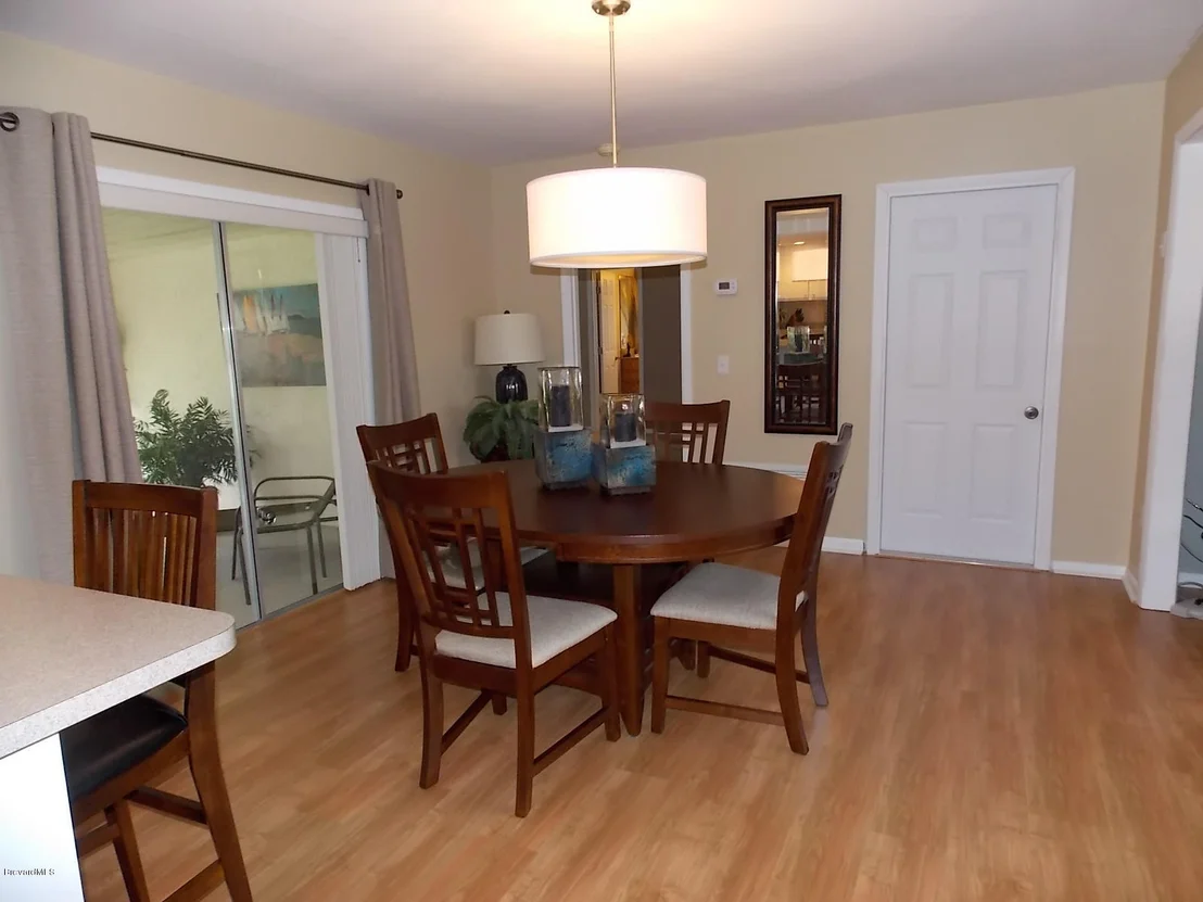 Photo of 843 Berkshire Drive