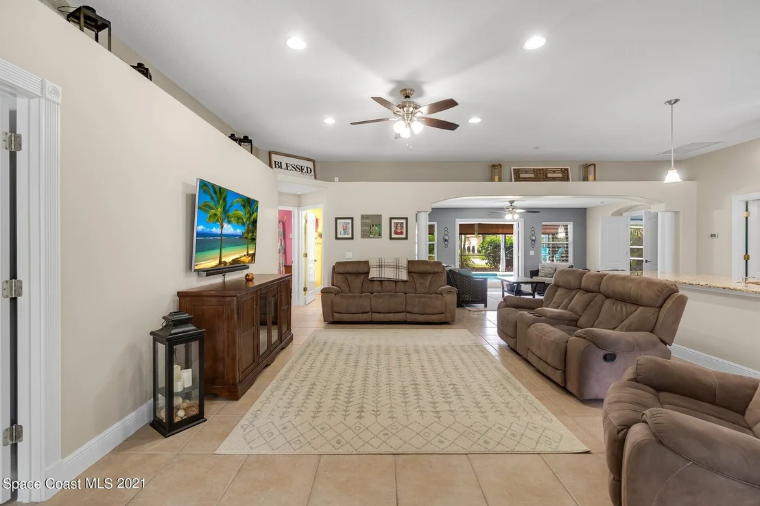 Photo of 1878 Auburn Lakes Drive