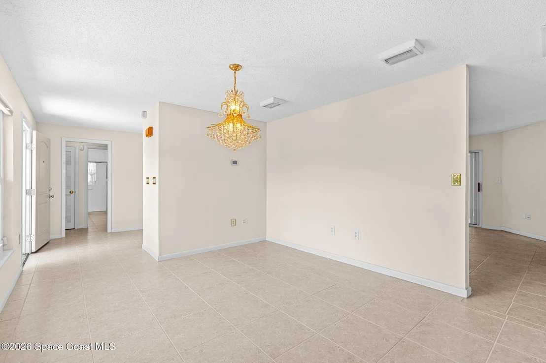Photo of 27 Westview Lane