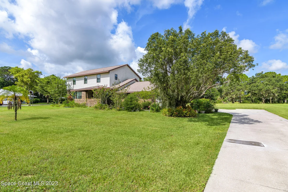 Photo of 8017 Windover Way
