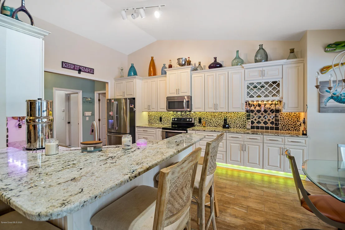 Photo of 809 Brookstone Drive