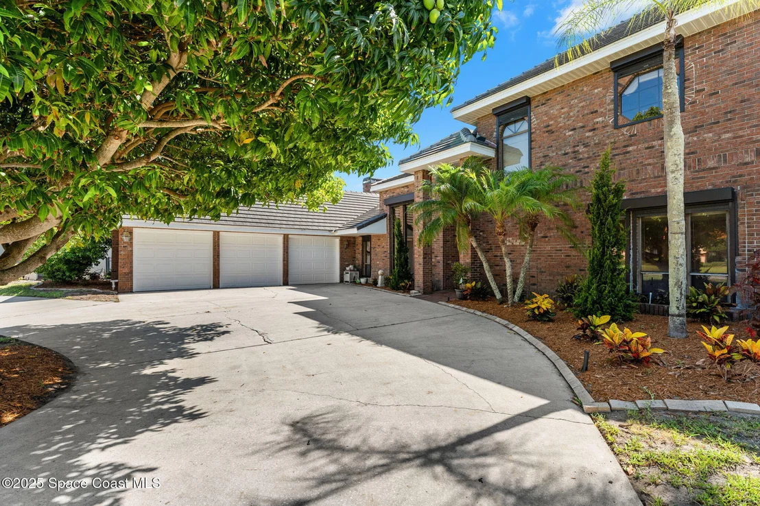 Photo of 418 Lanternback Island Drive