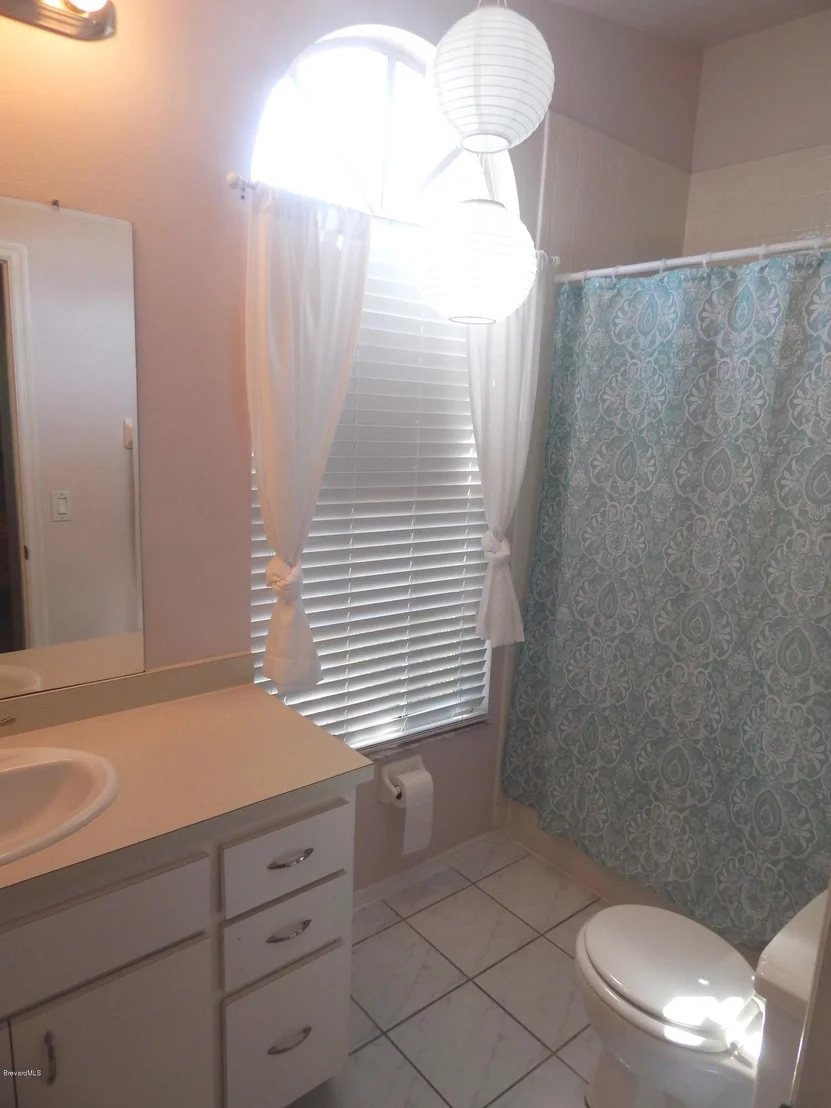 Photo of 836 NE Dewberry