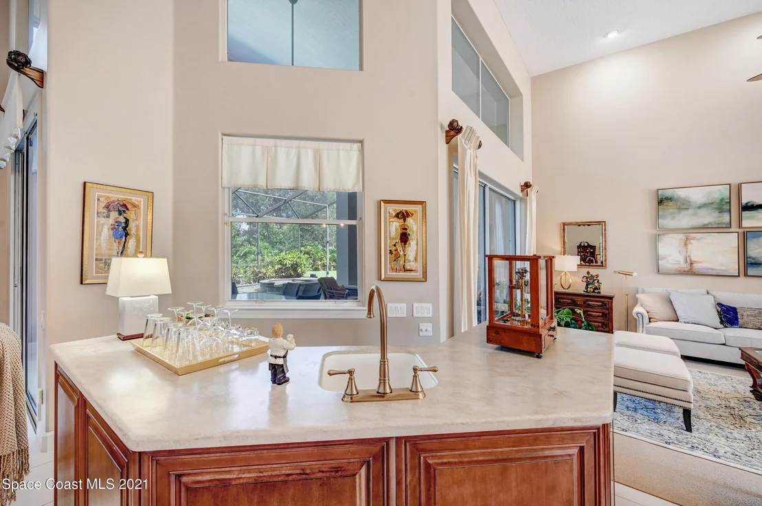 Photo of 742 Glengarry Drive