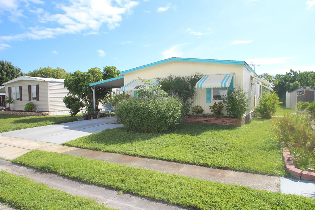 Photo of 1819 Coco Plum Street NE