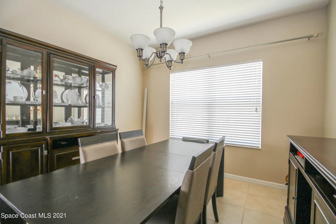 Photo of 3244 Hawthorne Avenue