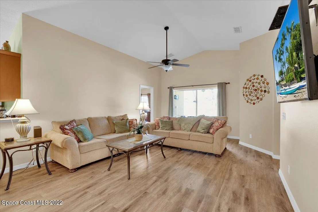 Photo of 822 Scrub Jay Way