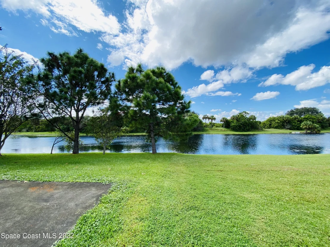 Photo of 8041 Bracken Lane