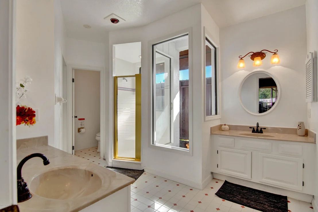Photo of 3156 Calgary Street