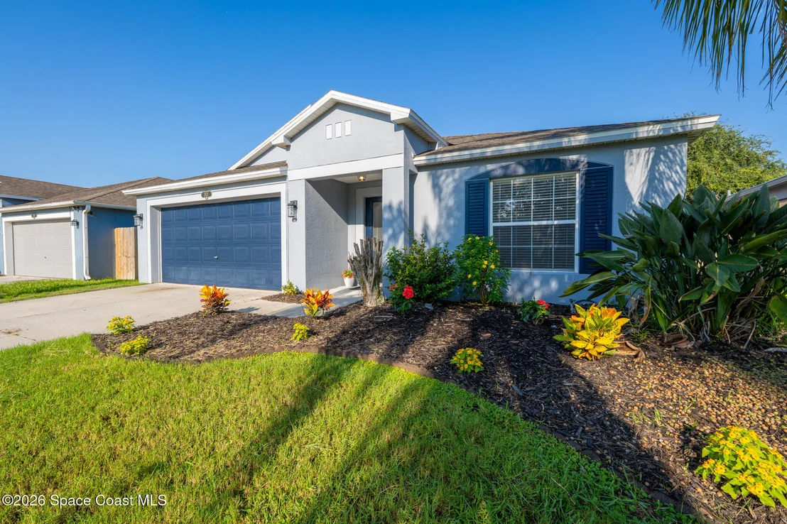 Photo of 2527 Deercroft Drive