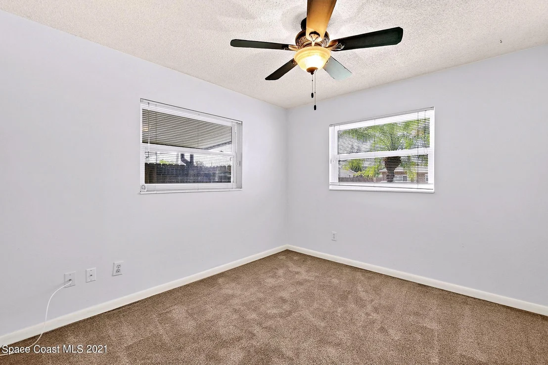 Photo of 1096 Madrid Road