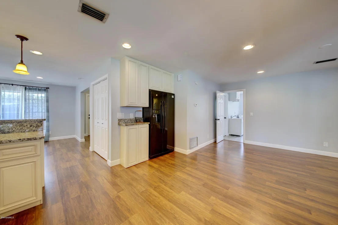 Photo of 1284 Troon Way