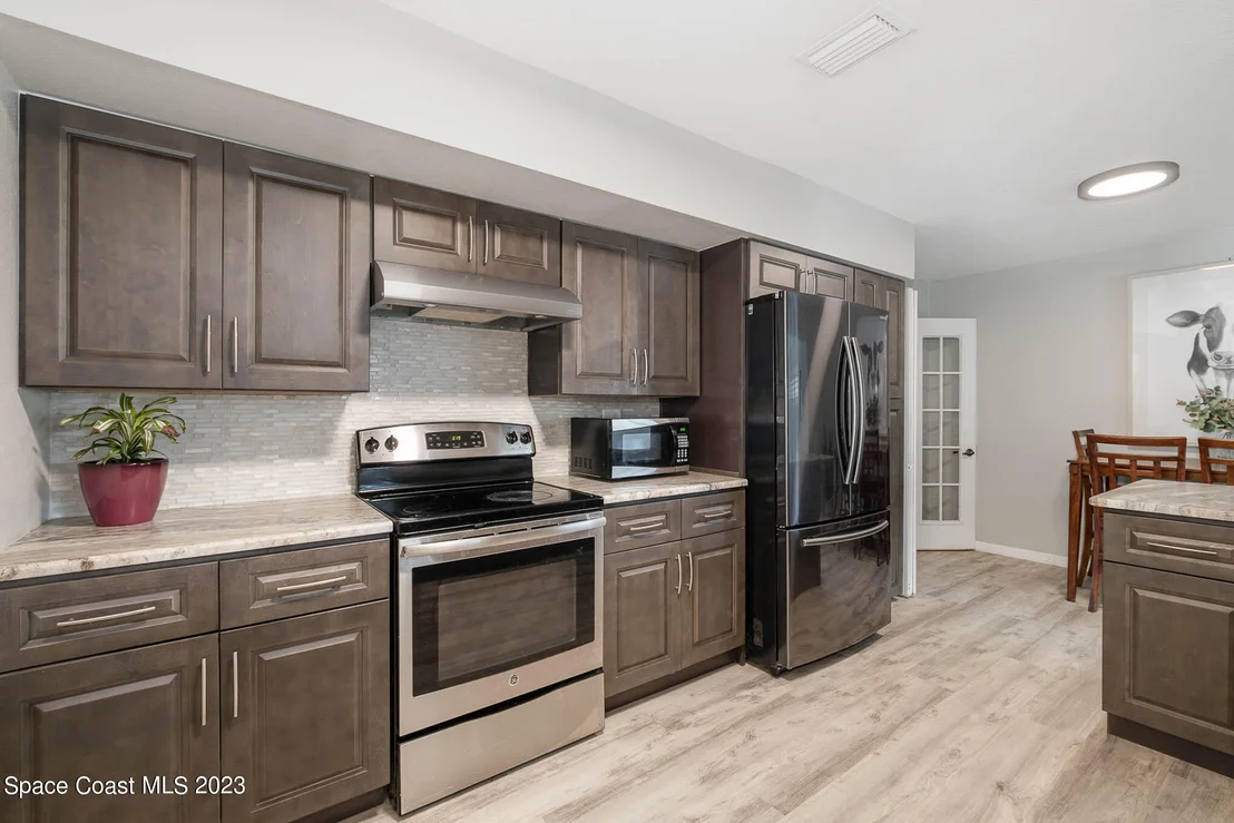 Photo of 375 Cinnamon Drive
