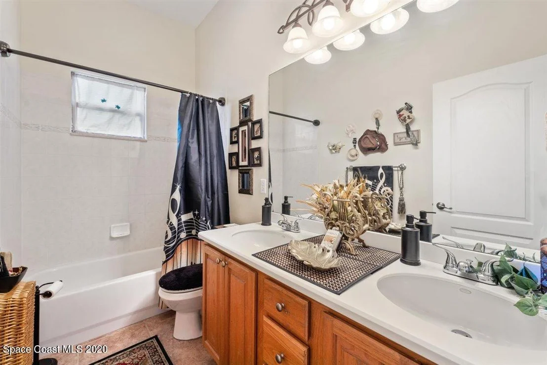 Photo of 2555 Summerwind Court