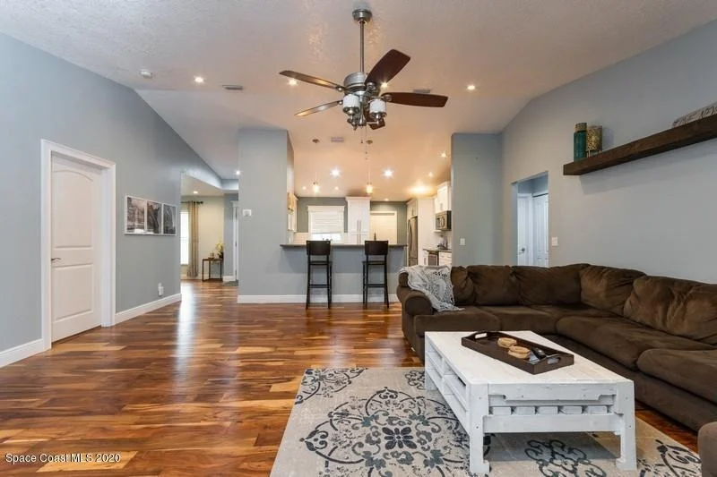 Photo of 6023 Elgin Road
